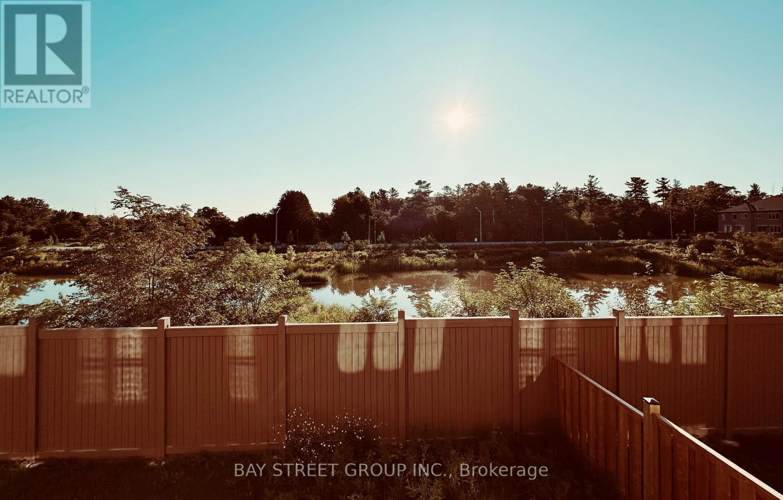 32 Hercules Club Drive, Richmond Hill, Ontario  L4E 1K7 - Photo 5 - N12691846