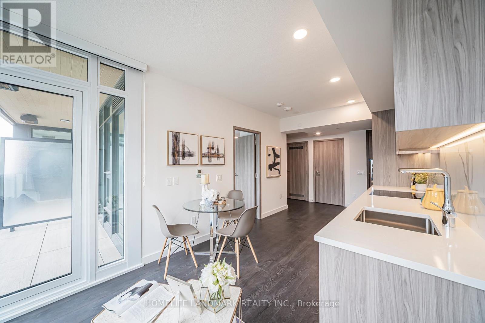 2315 - 1 Concord Cityplace Way, Toronto, Ontario  M5V 0X3 - Photo 24 - C12596426