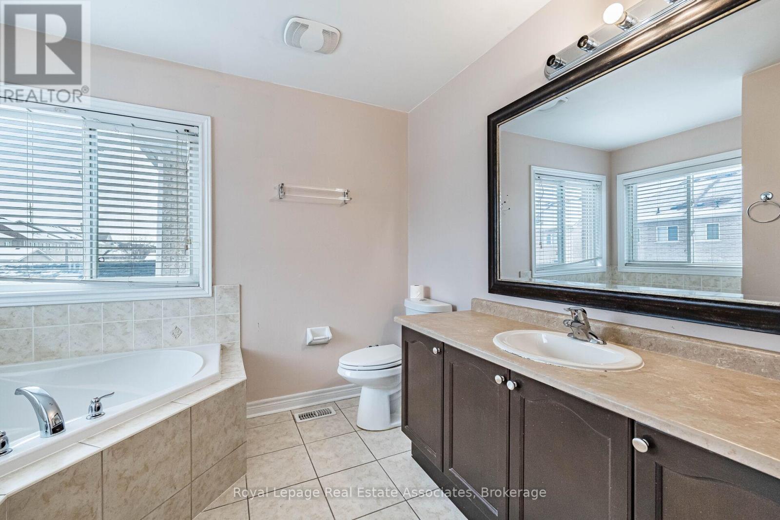 116 Everingham Circle, Brampton, Ontario  L6R 0R9 - Photo 19 - W12687882