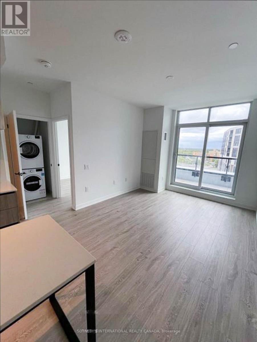 2495 Eglinton Avenue, Mississauga (Central Erin Mills), Ontario  L5M 2V8 - Photo 4 - W12691880