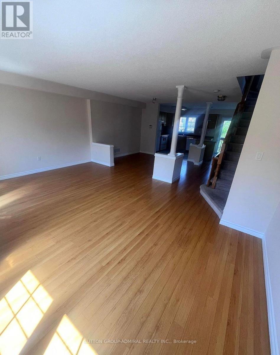 27 Frost King Lane, Toronto, Ontario  M9W 0A5 - Photo 4 - W12691896