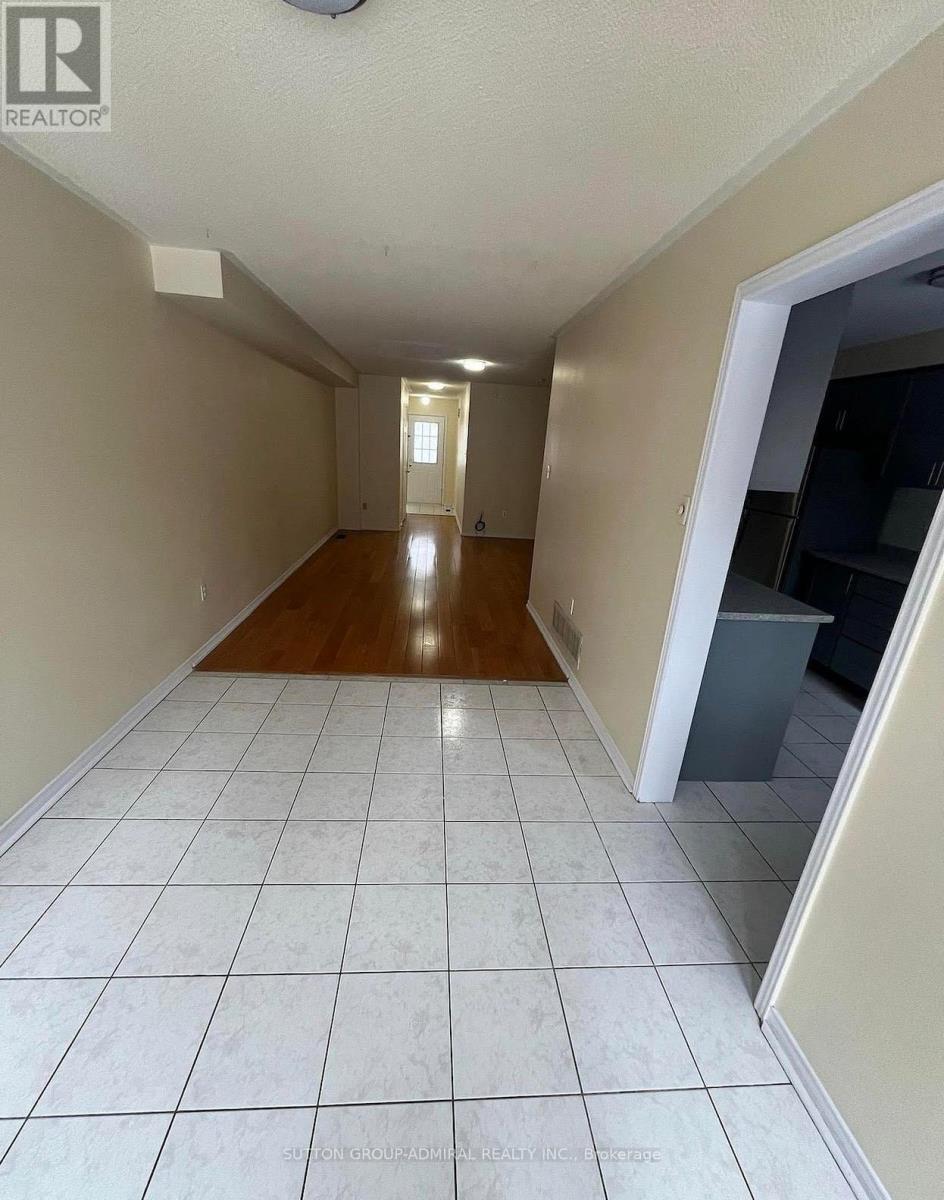 27 Frost King Lane, Toronto, Ontario  M9W 0A5 - Photo 9 - W12691896