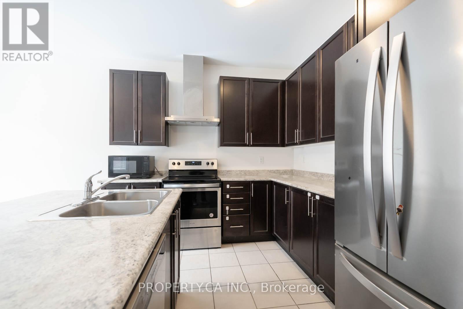 Upper - 8 Cavesson Road, Brampton (Northwest Brampton), Ontario  L7A 4E3 - Photo 11 - W12691906