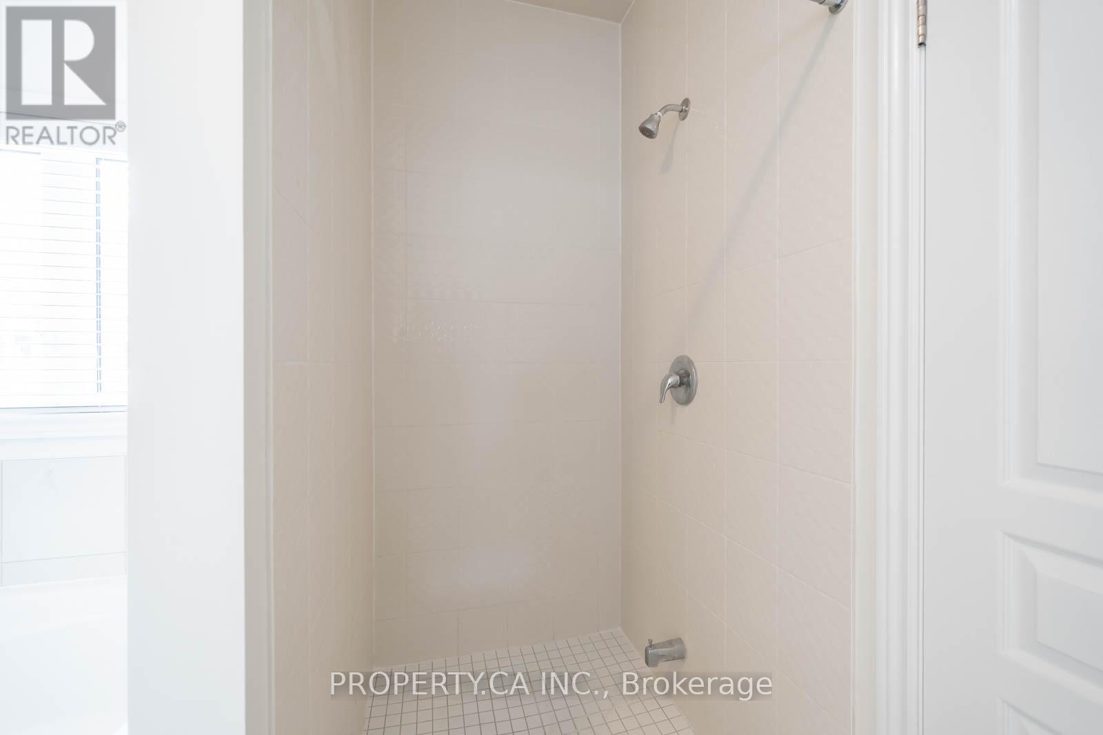 Upper - 8 Cavesson Road, Brampton (Northwest Brampton), Ontario  L7A 4E3 - Photo 26 - W12691906