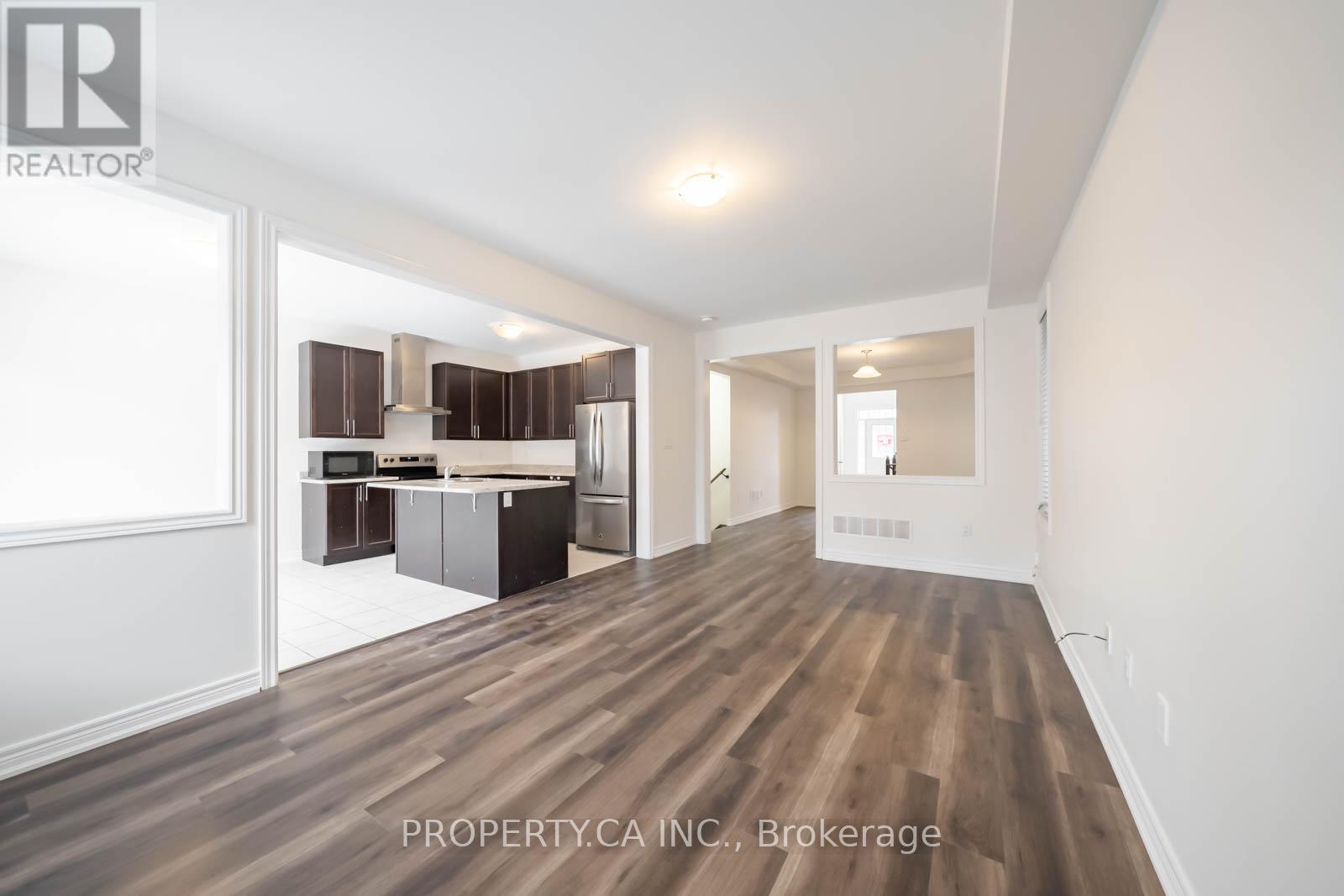 Upper - 8 Cavesson Road, Brampton (Northwest Brampton), Ontario  L7A 4E3 - Photo 9 - W12691906