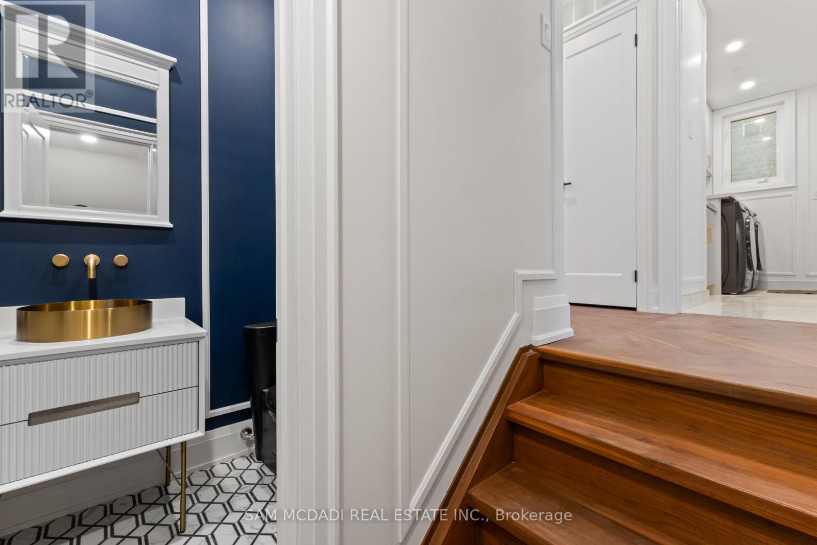 5180 Littlebend Drive, Mississauga, Ontario  L5M 8B6 - Photo 14 - W12691910