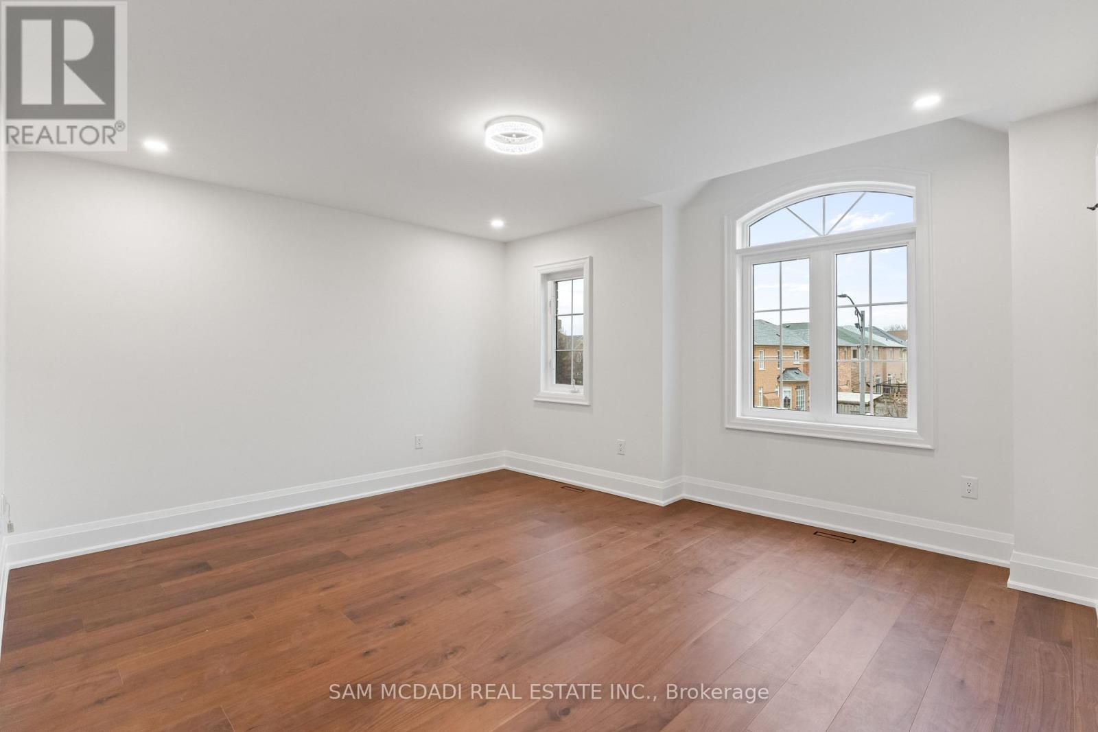 5180 Littlebend Drive, Mississauga, Ontario  L5M 8B6 - Photo 24 - W12691910