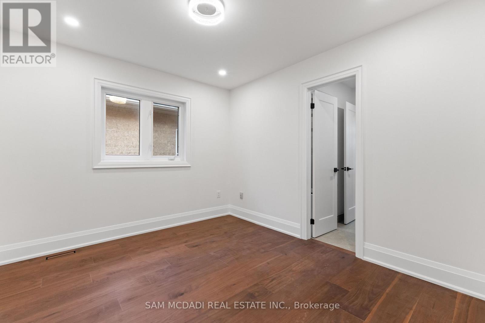 5180 Littlebend Drive, Mississauga, Ontario  L5M 8B6 - Photo 30 - W12691910