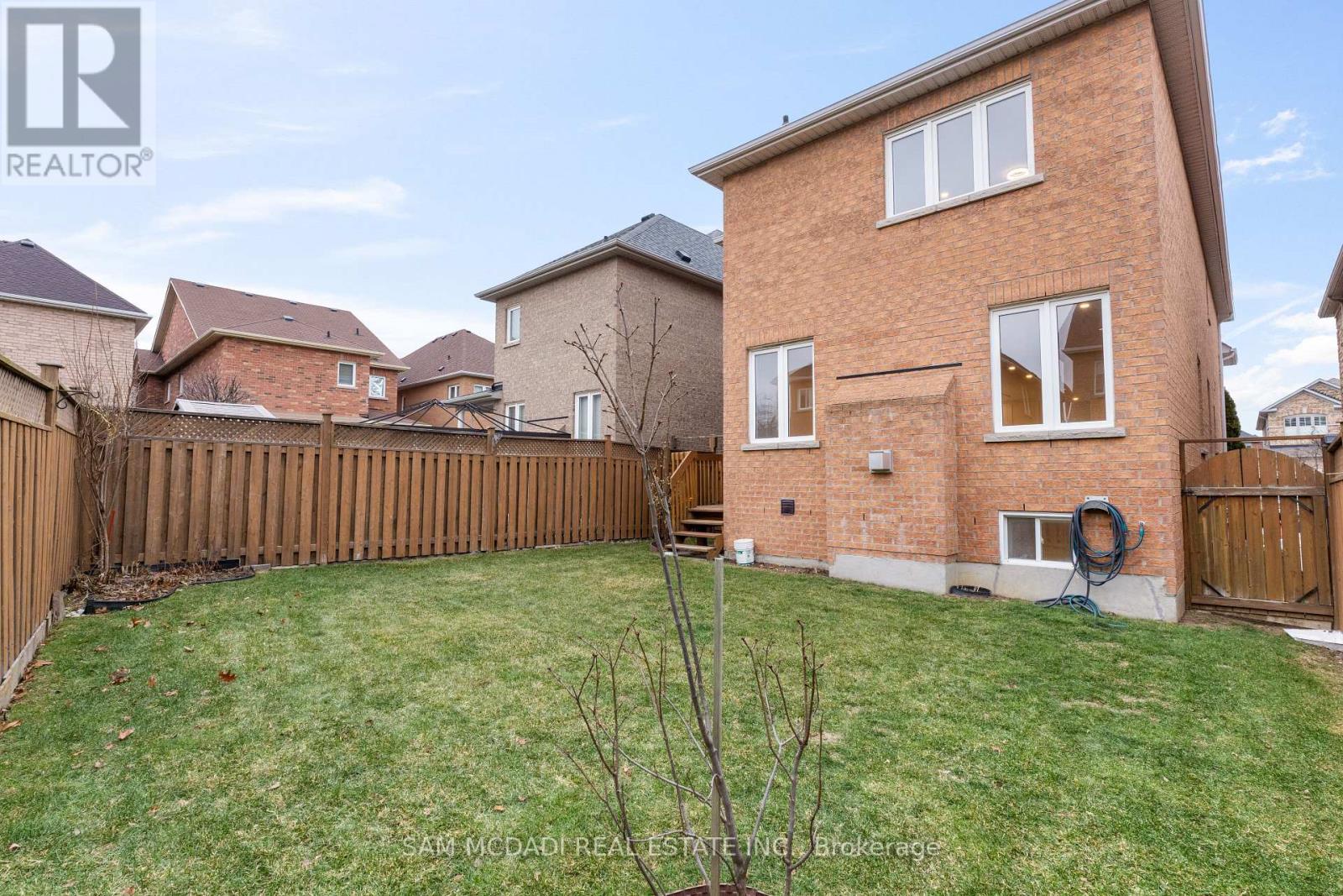 5180 Littlebend Drive, Mississauga, Ontario  L5M 8B6 - Photo 47 - W12691910