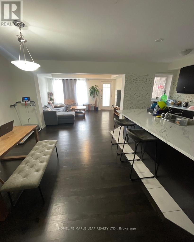 203 Lemieux Court, Milton, Ontario  L9E 1G1 - Photo 2 - W12691950