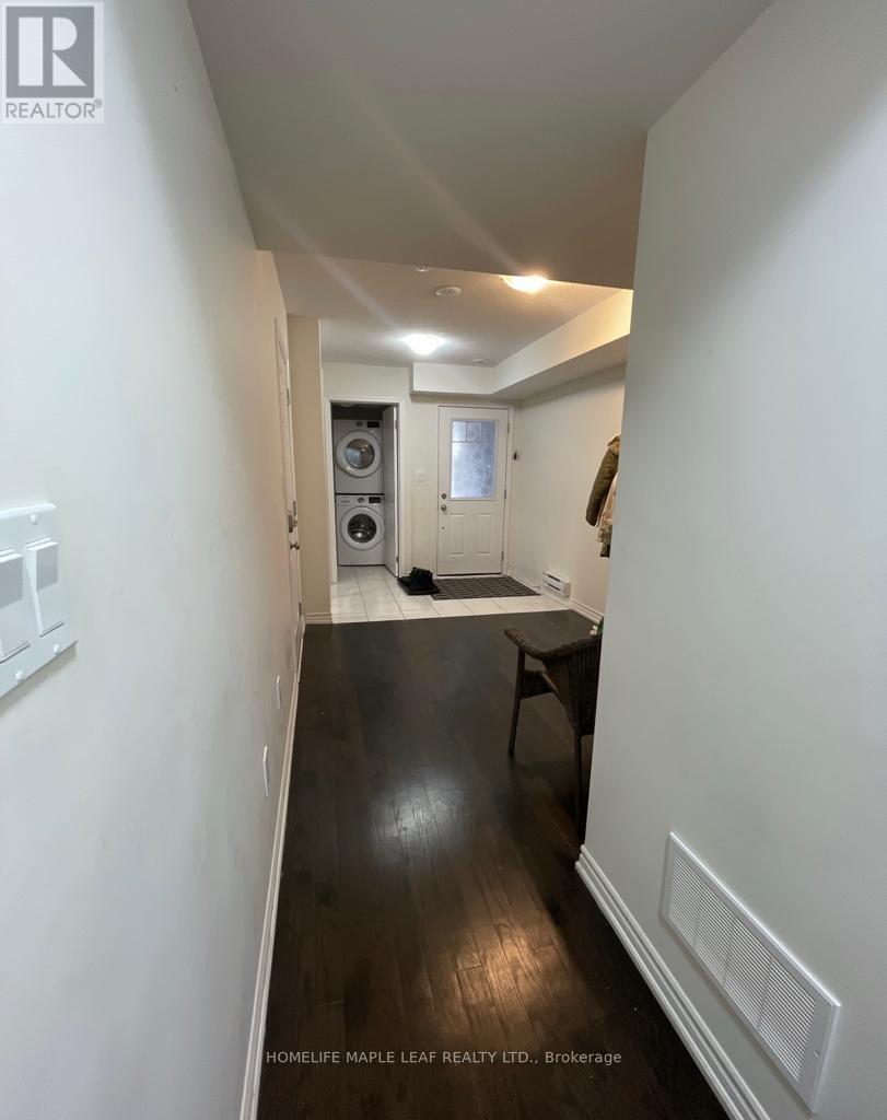 203 Lemieux Court, Milton, Ontario  L9E 1G1 - Photo 4 - W12691950