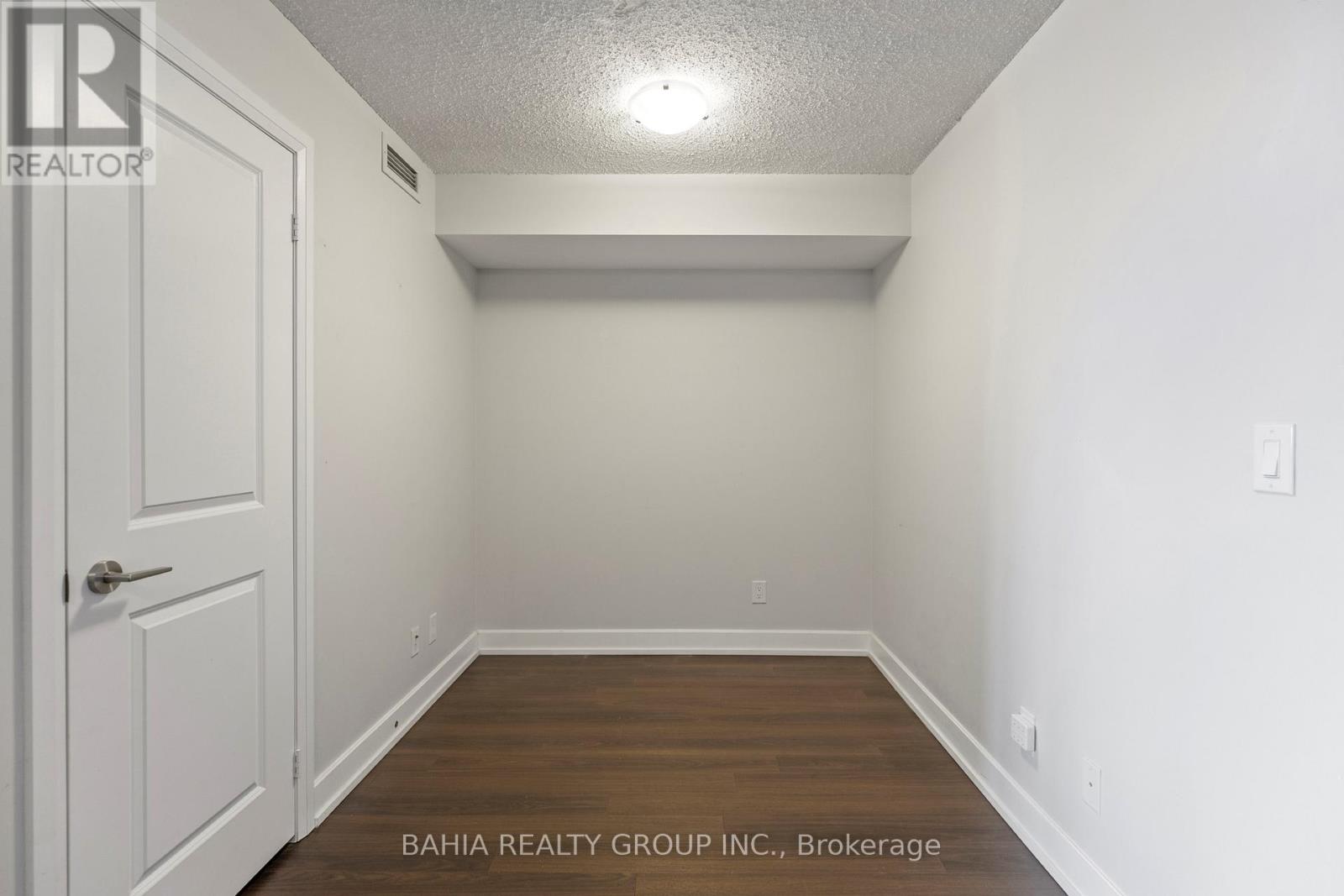 609 - 6 Eva Road, Toronto, Ontario  M9C 0B1 - Photo 13 - W12691952