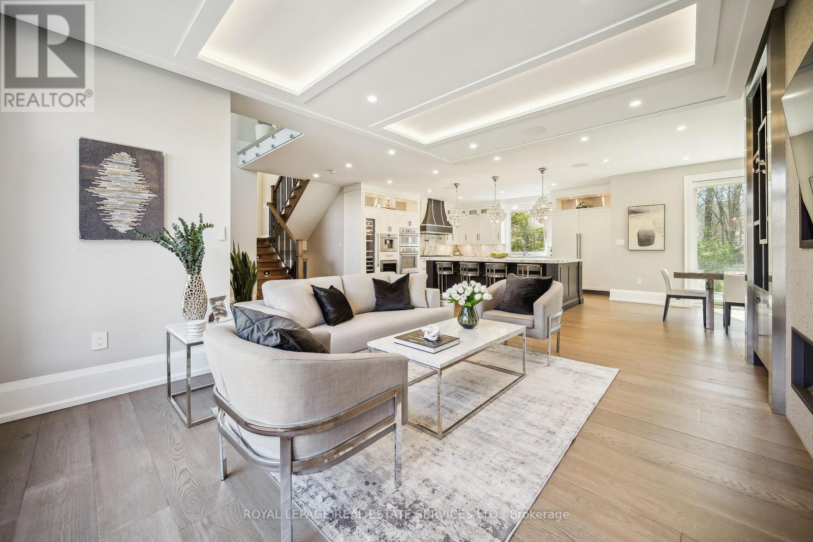 1489 Rogerswood Court, Mississauga, Ontario  L5J 1R7 - Photo 14 - W12691962