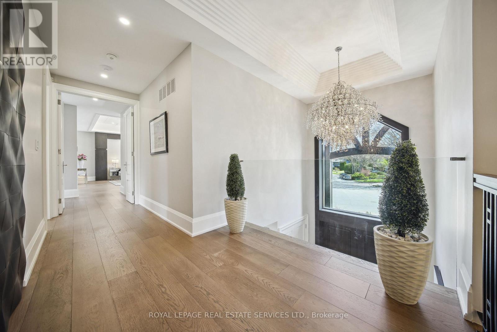 1489 Rogerswood Court, Mississauga, Ontario  L5J 1R7 - Photo 16 - W12691962