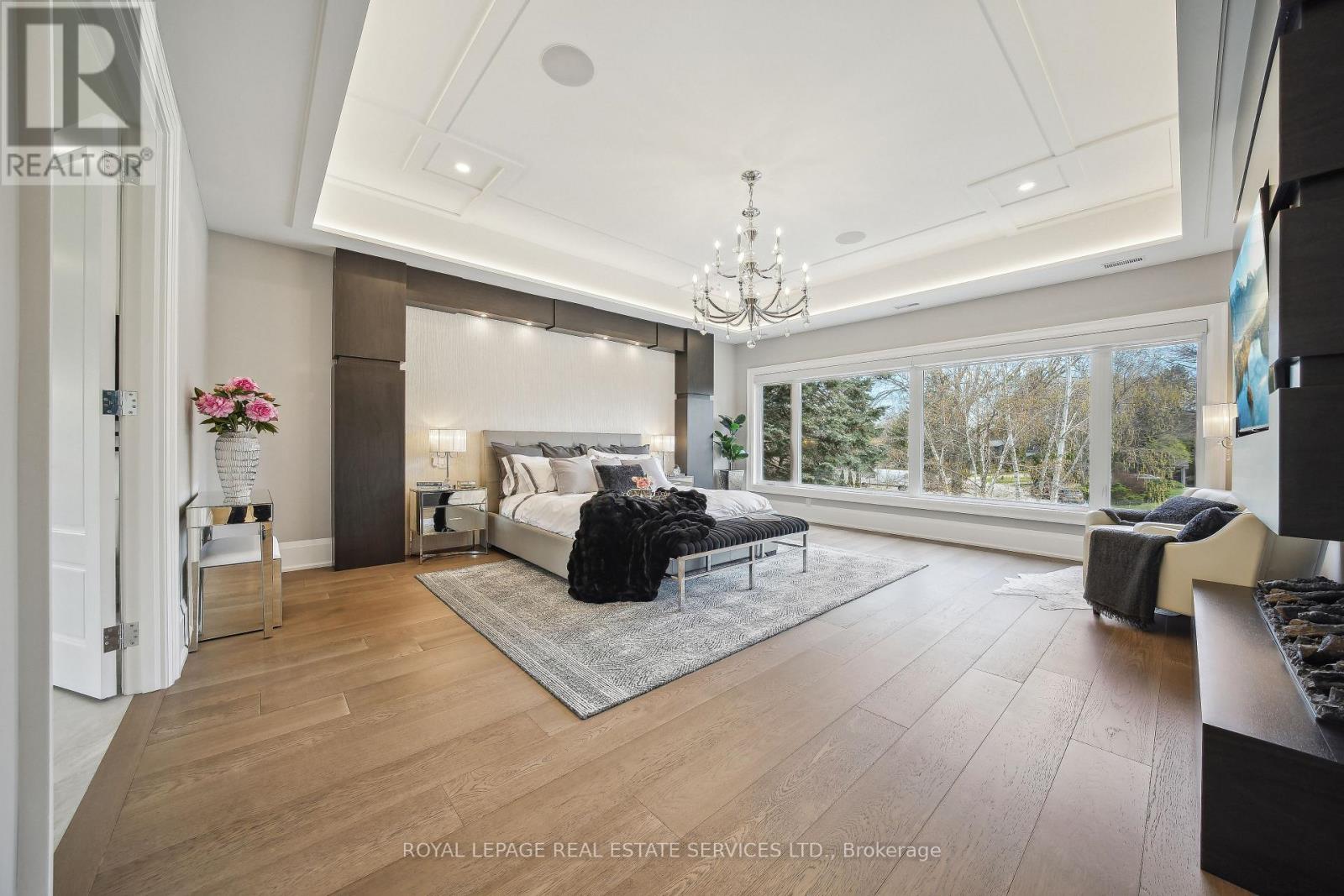 1489 Rogerswood Court, Mississauga, Ontario  L5J 1R7 - Photo 17 - W12691962