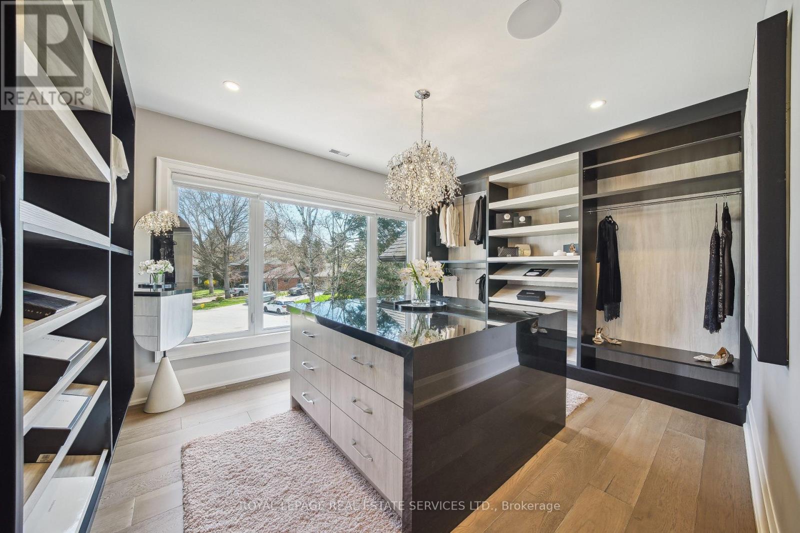 1489 Rogerswood Court, Mississauga, Ontario  L5J 1R7 - Photo 21 - W12691962