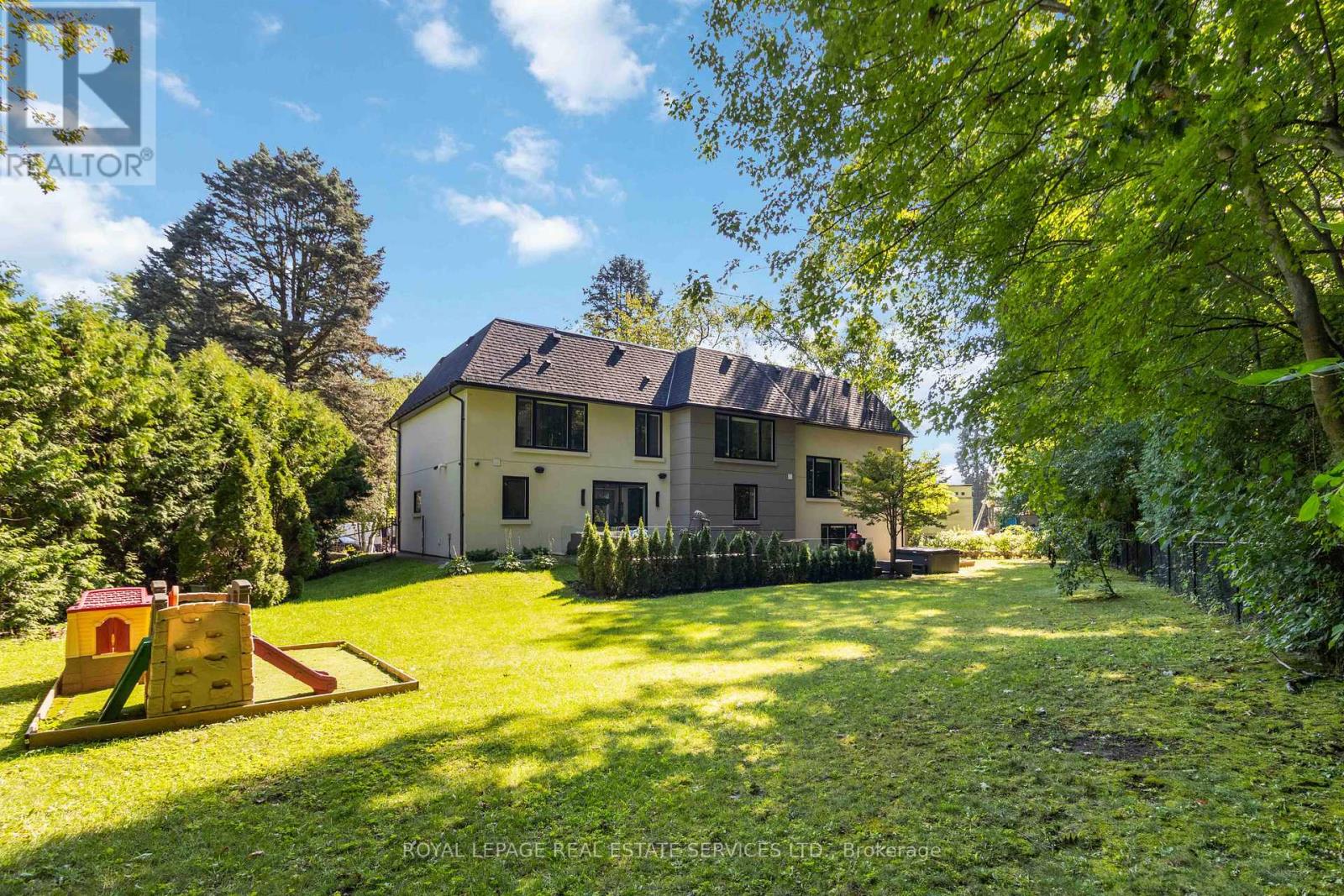 1489 Rogerswood Court, Mississauga, Ontario  L5J 1R7 - Photo 47 - W12691962