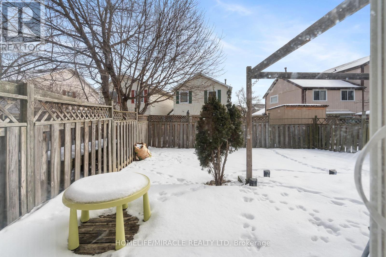 127 Fanshawe Drive, Brampton, Ontario  L6Z 1A8 - Photo 8 - W12691968