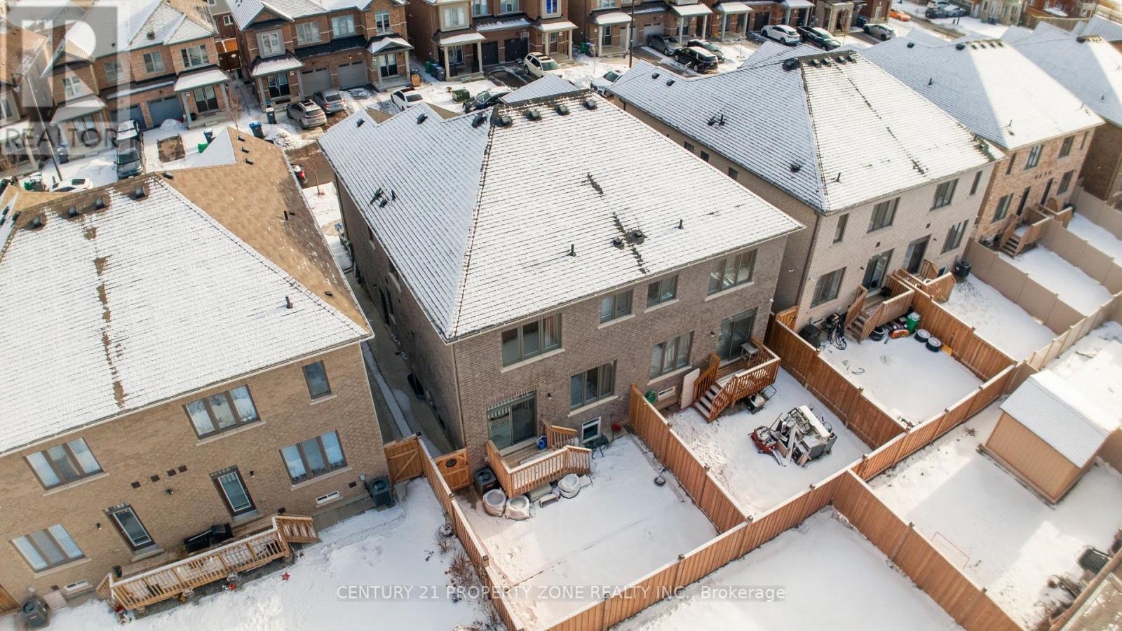 118 Emerald Coast Trail, Brampton, Ontario  L7A 5A7 - Photo 3 - W12692016