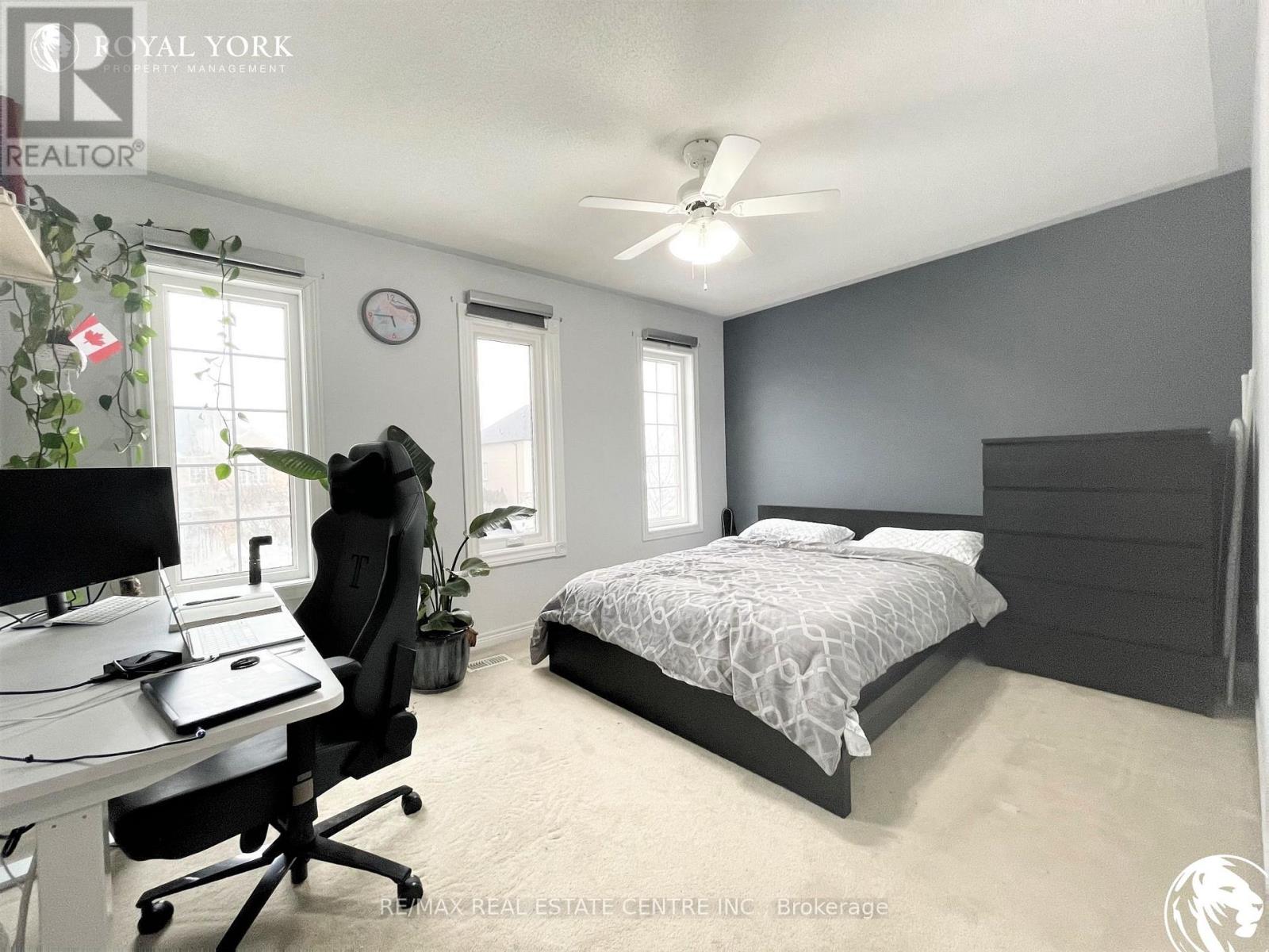 21 Hibiscus Court, Brampton, Ontario  L6R 0K6 - Photo 11 - W12692018