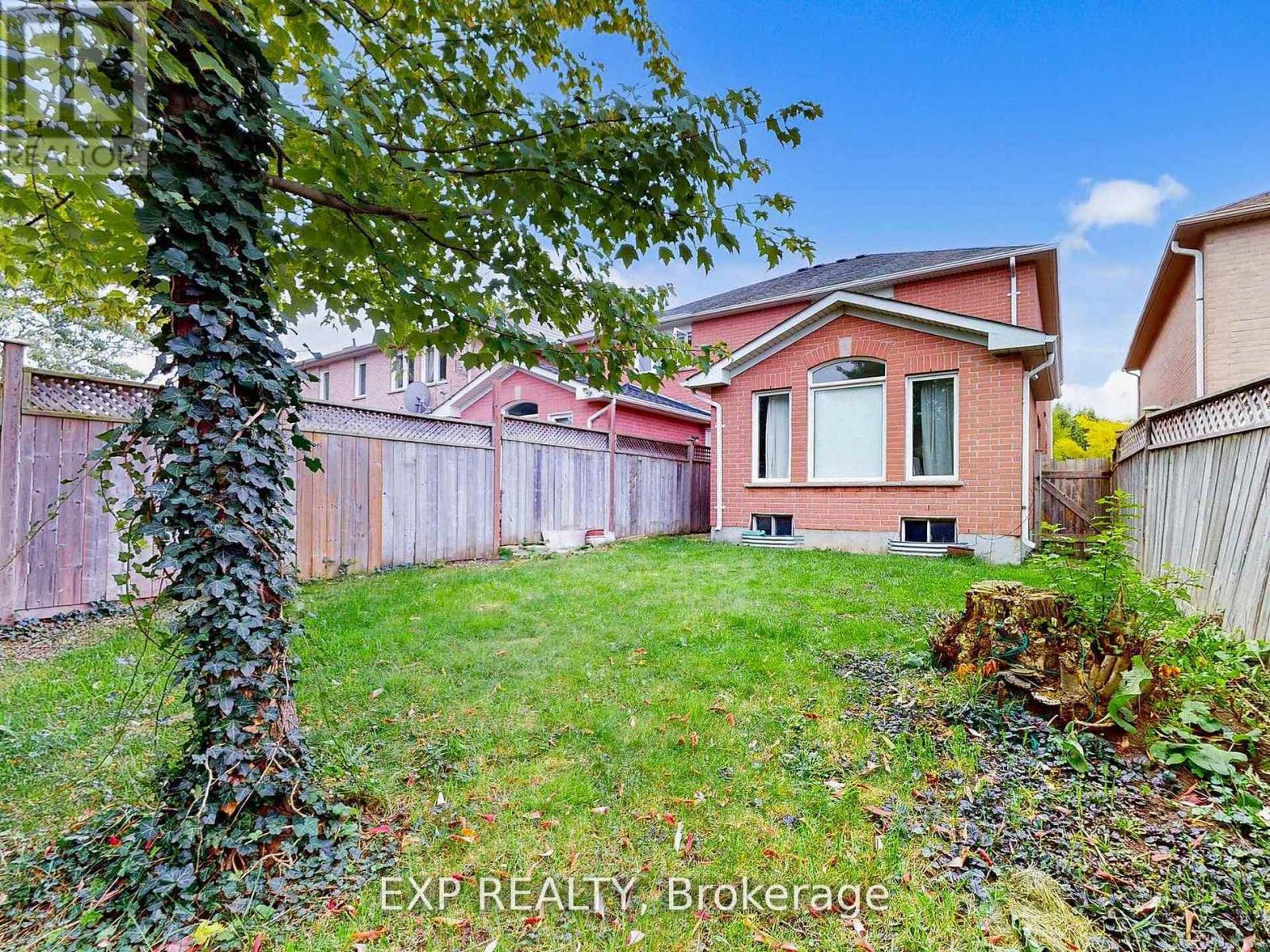 3896 Lacman Trail, Mississauga, Ontario  L5M 6N8 - Photo 18 - W12692050