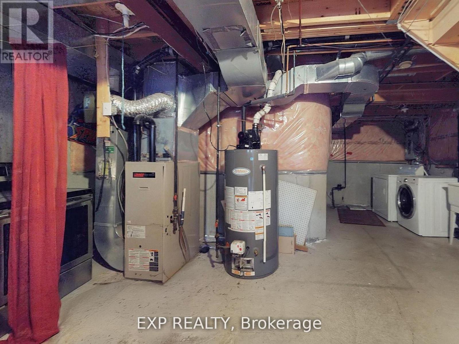 3896 Lacman Trail, Mississauga, Ontario  L5M 6N8 - Photo 22 - W12692050