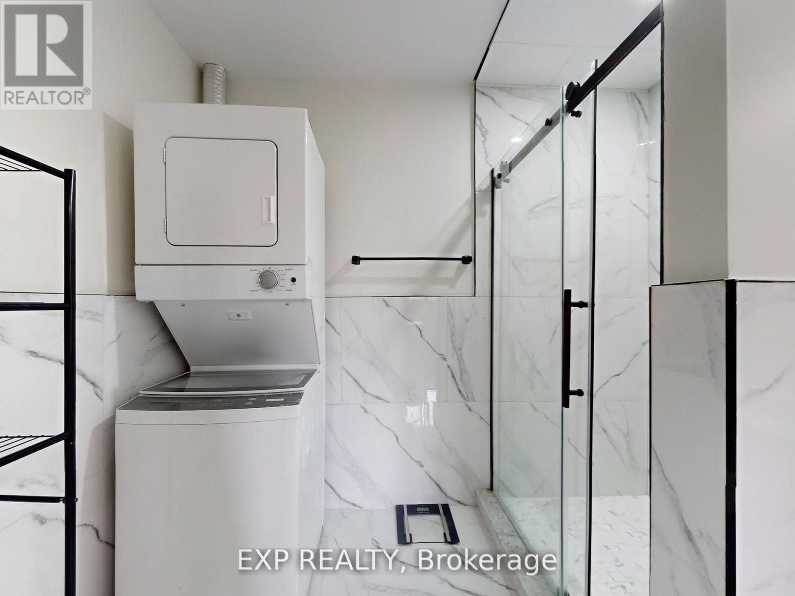 3896 Lacman Trail, Mississauga, Ontario  L5M 6N8 - Photo 30 - W12692050