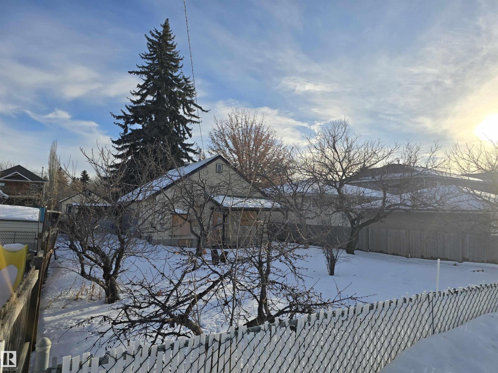 11338 86 St Nw, Edmonton, Alberta  T5B 3J1 - Photo 7 - E4469859