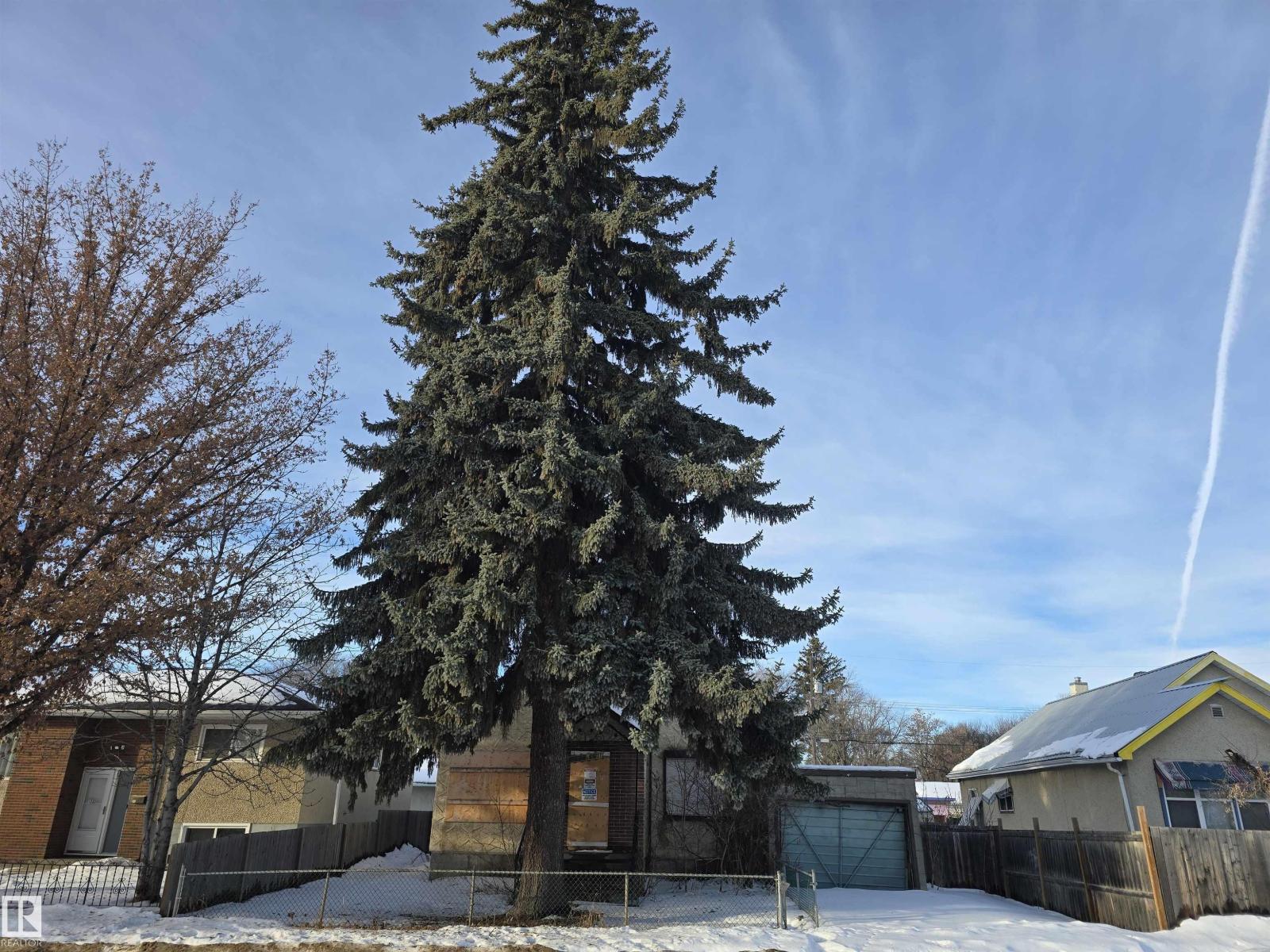 11338 86 St Nw, Edmonton, Alberta  T5B 3J1 - Photo 2 - E4469859