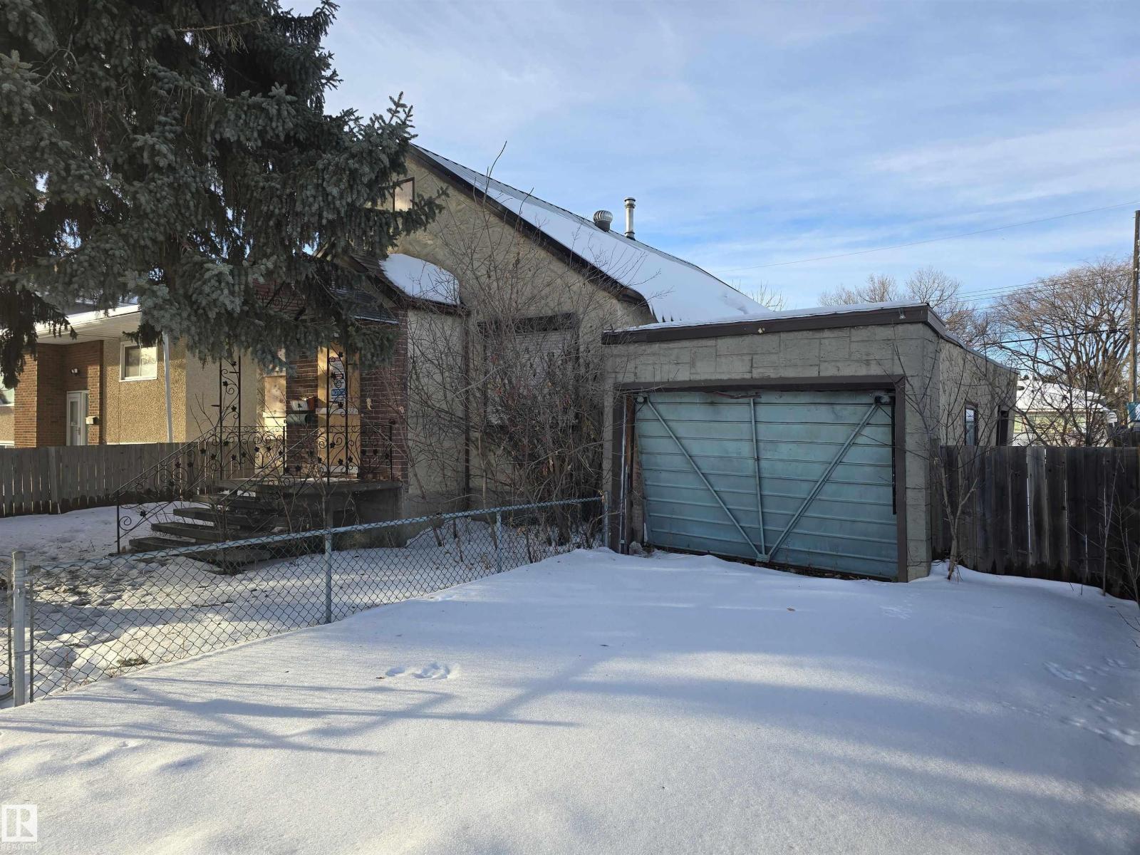 11338 86 St Nw, Edmonton, Alberta  T5B 3J1 - Photo 5 - E4469859