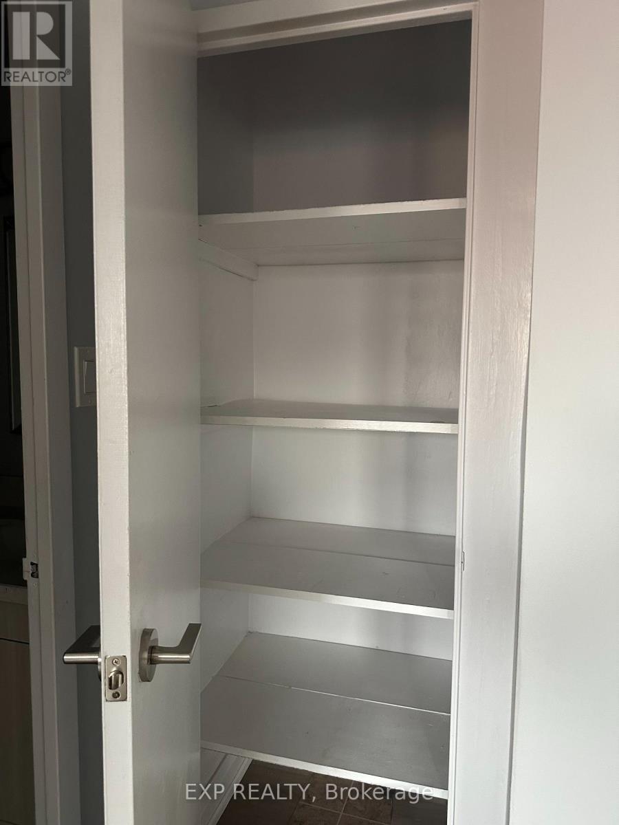 212 - 579 Clare Avenue, Welland, Ontario  L3C 3B7 - Photo 9 - X12691838