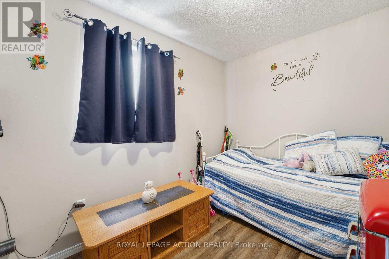 71 Barnes Avenue, Brantford, Ontario  N3R 4Y9 - Photo 9 - X12691854