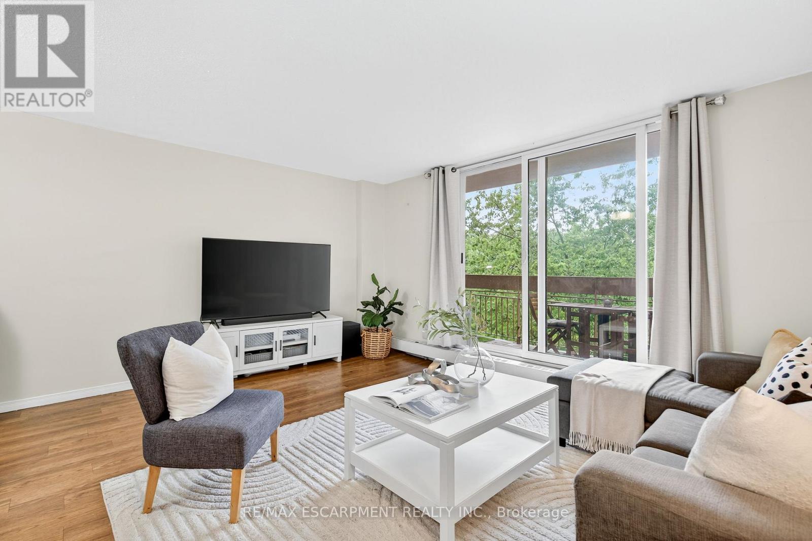 320 - 350 Quigley Road, Hamilton, Ontario  L8K 5N2 - Photo 10 - X12691938