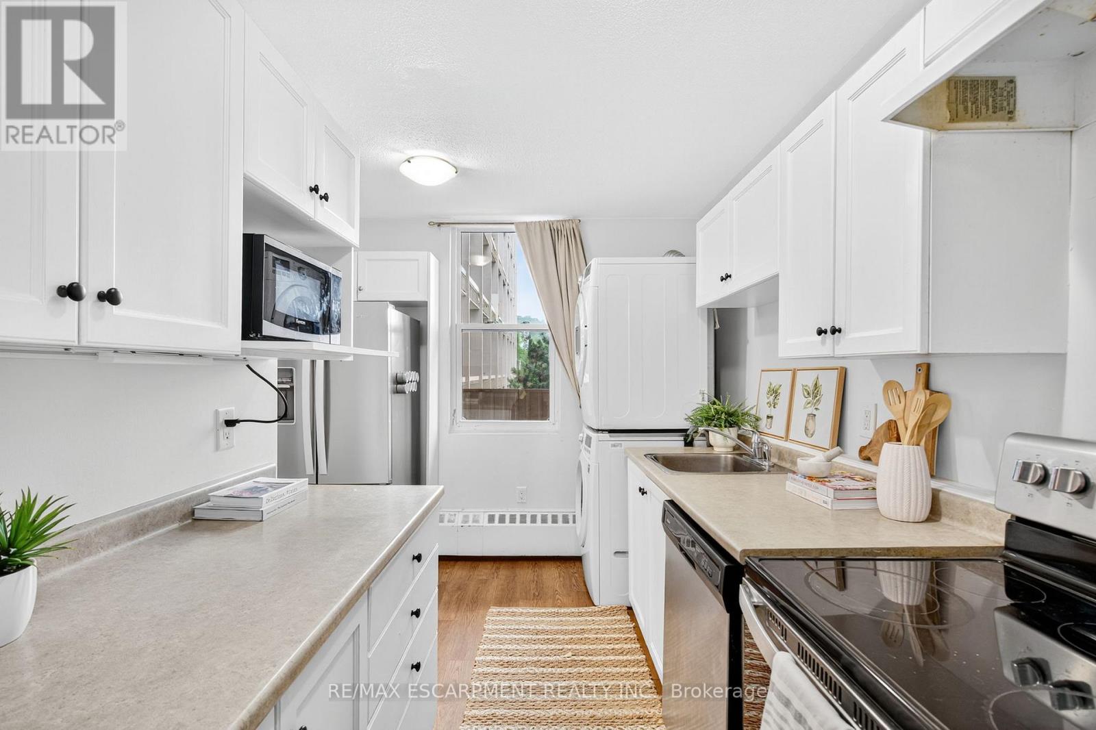 320 - 350 Quigley Road, Hamilton, Ontario  L8K 5N2 - Photo 6 - X12691938