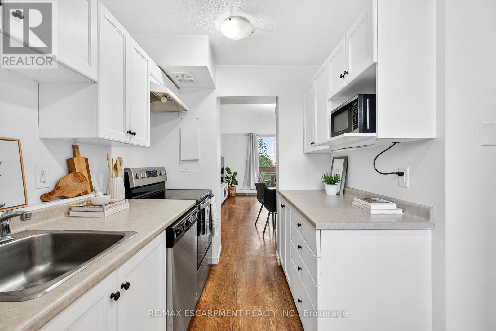 320 - 350 Quigley Road, Hamilton, Ontario  L8K 5N2 - Photo 7 - X12691938