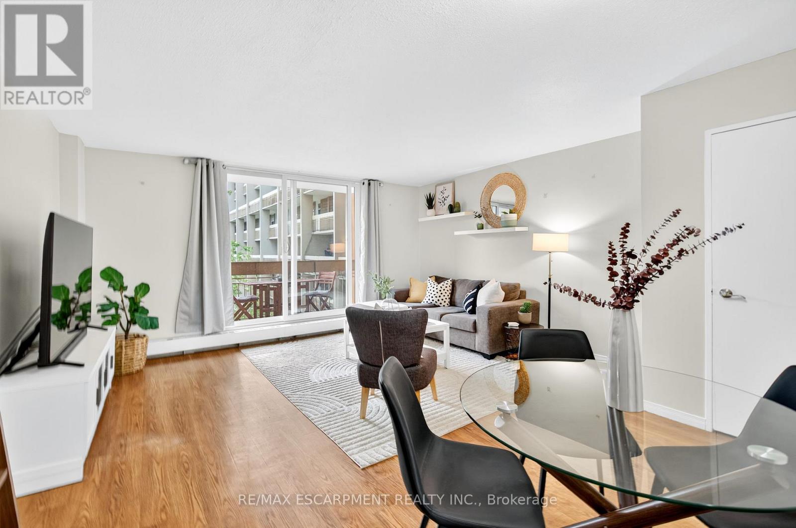 320 - 350 Quigley Road, Hamilton, Ontario  L8K 5N2 - Photo 8 - X12691938