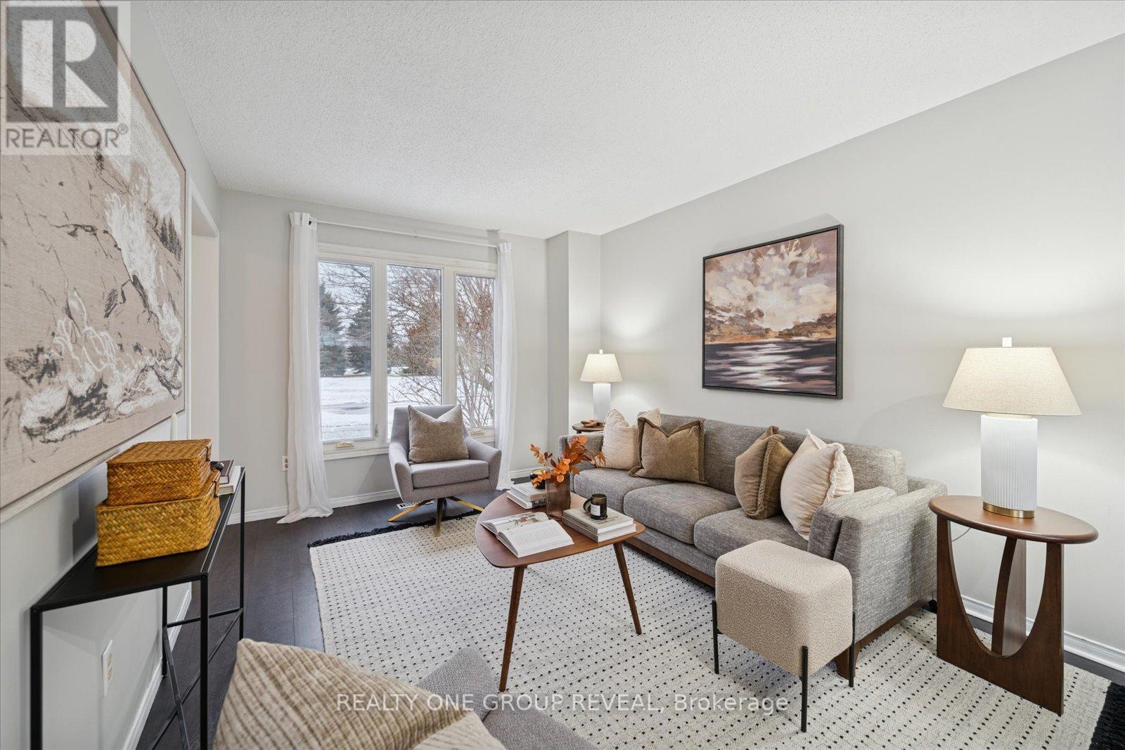 62 Ballantine Street, Cobourg, Ontario  K9A 5G8 - Photo 5 - X12691994