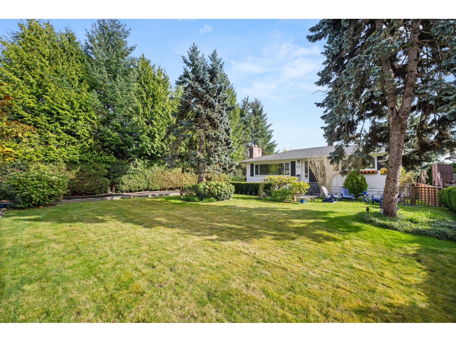 13558 15 Avenue, Surrey, British Columbia  V4A 1L2 - Photo 2 - R3078361