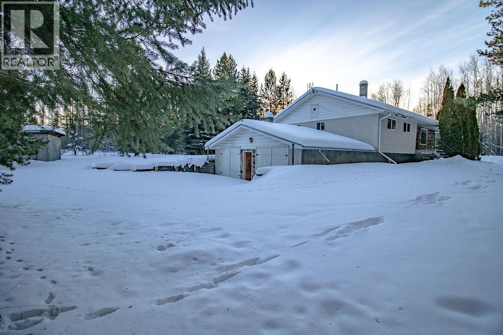 11701 Sowchea Road, Fort St. James, British Columbia  V0J 1P0 - Photo 5 - R3078941