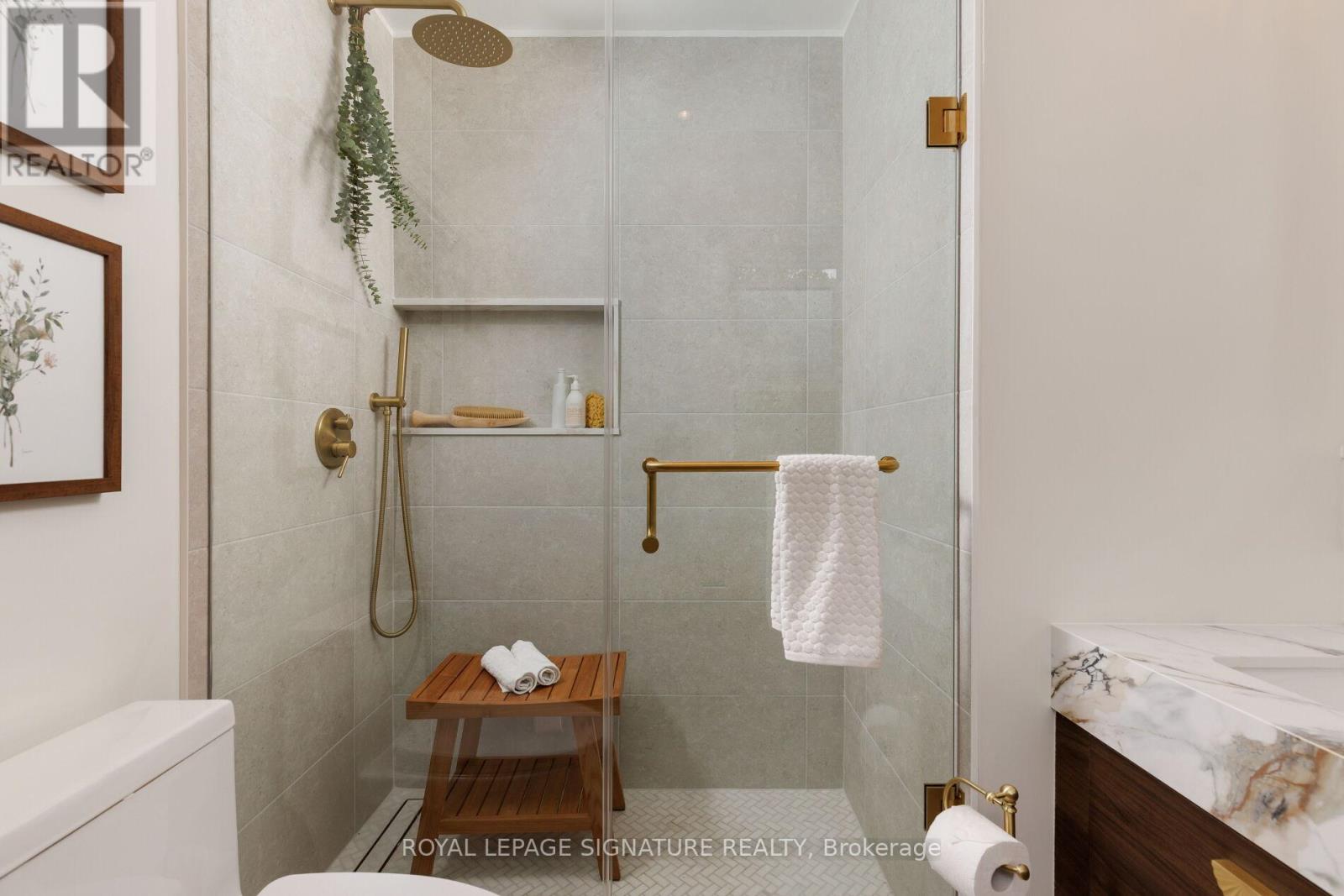 63 Orchard Park Boulevard, Toronto, Ontario  M4L 3E3 - Photo 22 - E12688360