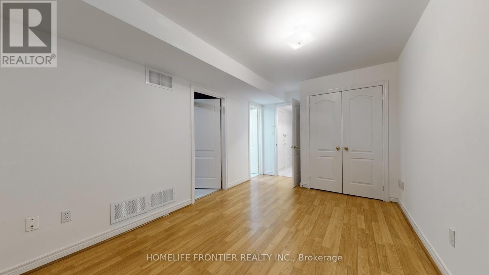 54 - 190 Harding Boulevard W, Richmond Hill, Ontario  L4C 0J9 - Photo 32 - N12690410