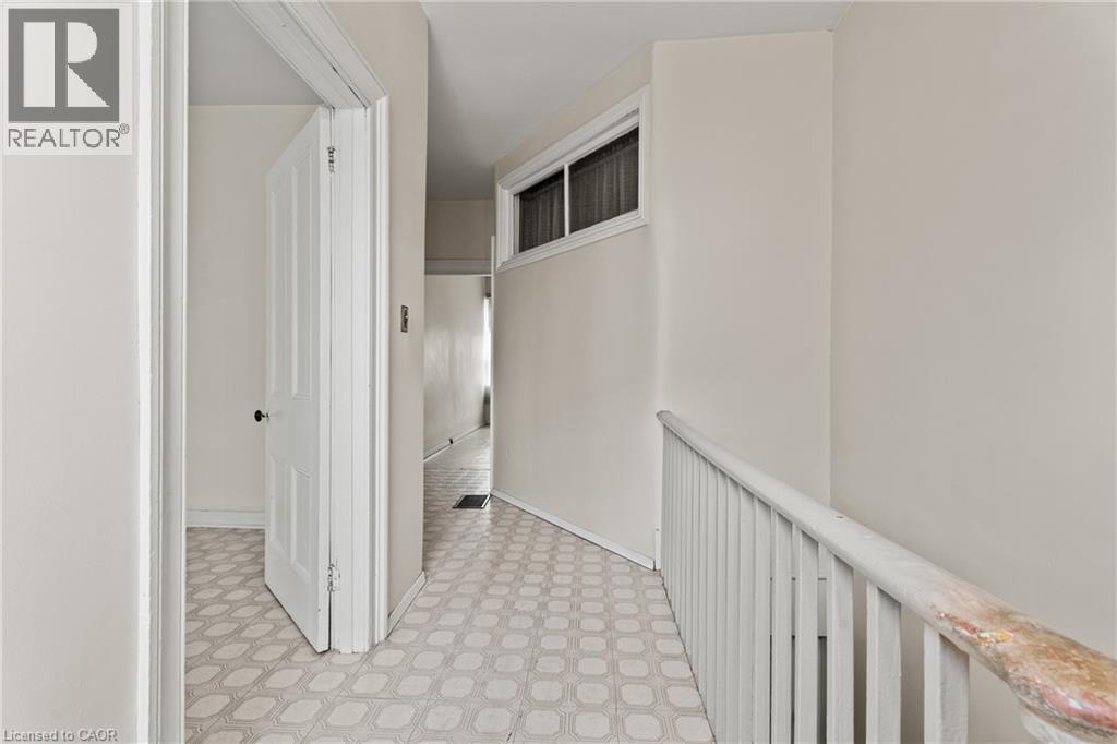 156 Macnab Street N, Hamilton, Ontario  L8R 2M3 - Photo 18 - 40798189