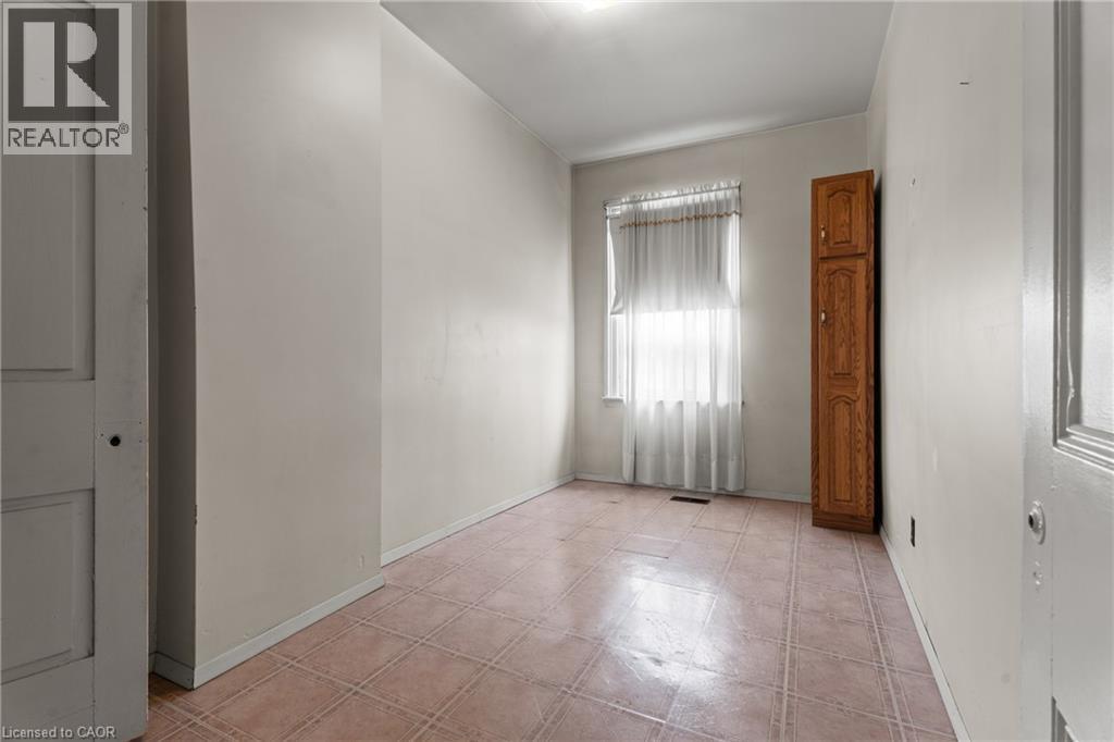 156 Macnab Street N, Hamilton, Ontario  L8R 2M3 - Photo 25 - 40798189