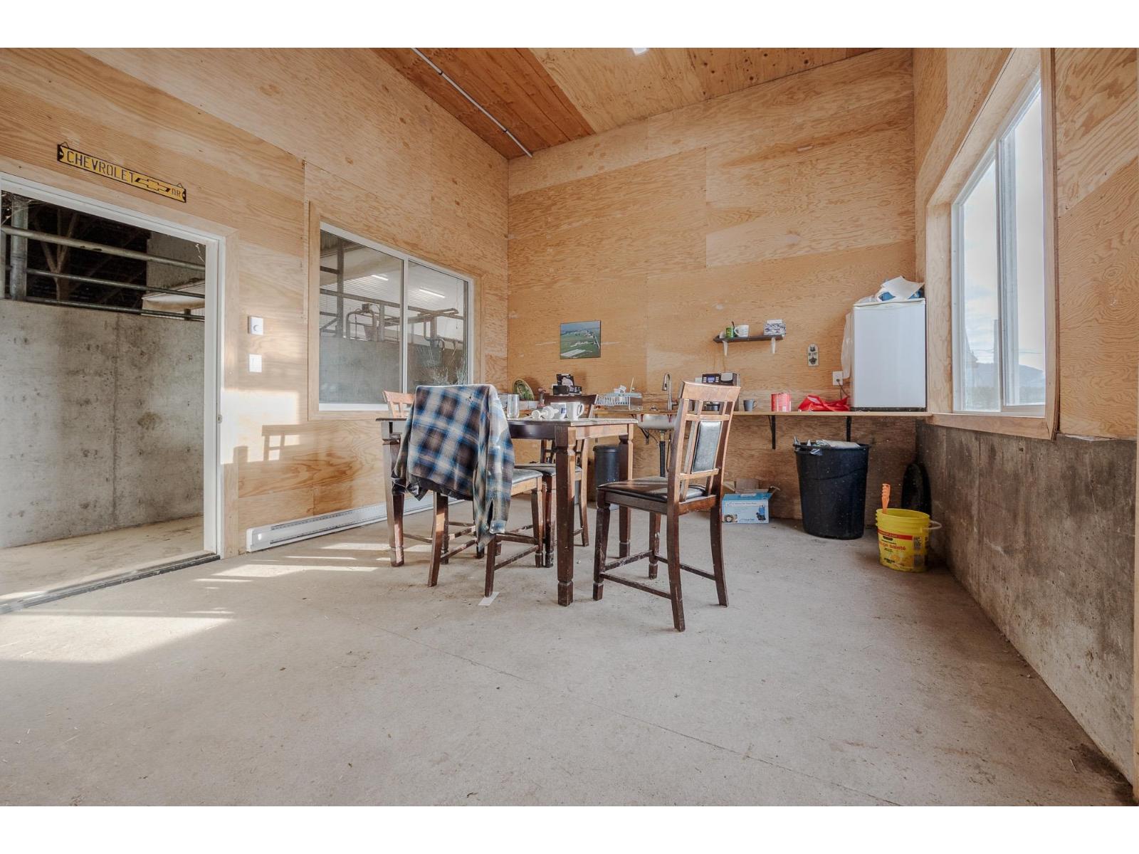 33861 Sim Road, Abbotsford, British Columbia  V3G 1N2 - Photo 32 - R3078427