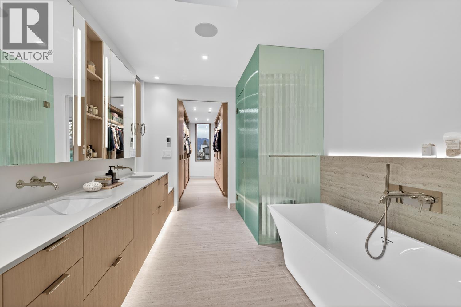 4521 Langara Avenue, Vancouver, British Columbia  V6R 1C9 - Photo 15 - R3078788