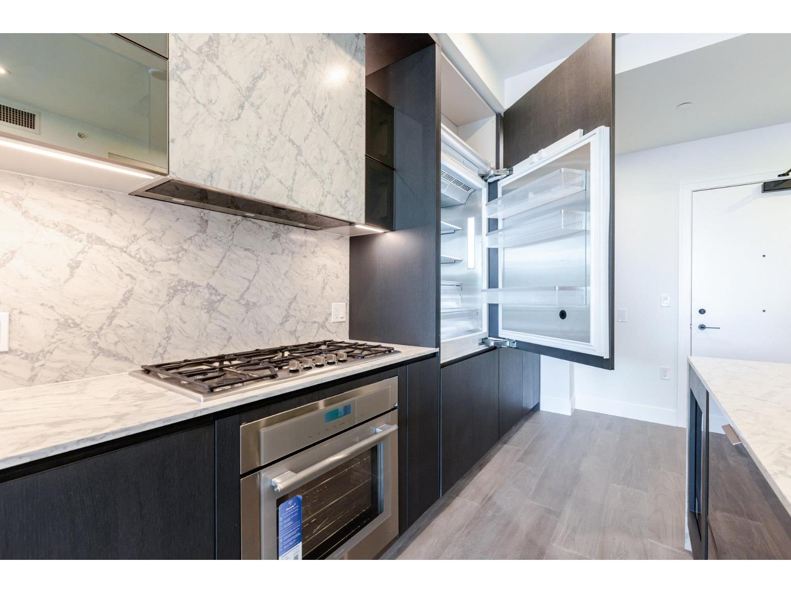 Listing Picture 7 of 40 : 314 1342 JOHNSTON ROAD, White Rock - 魯藝地產 Yvonne Lu Group - MLS Medallion Club Member