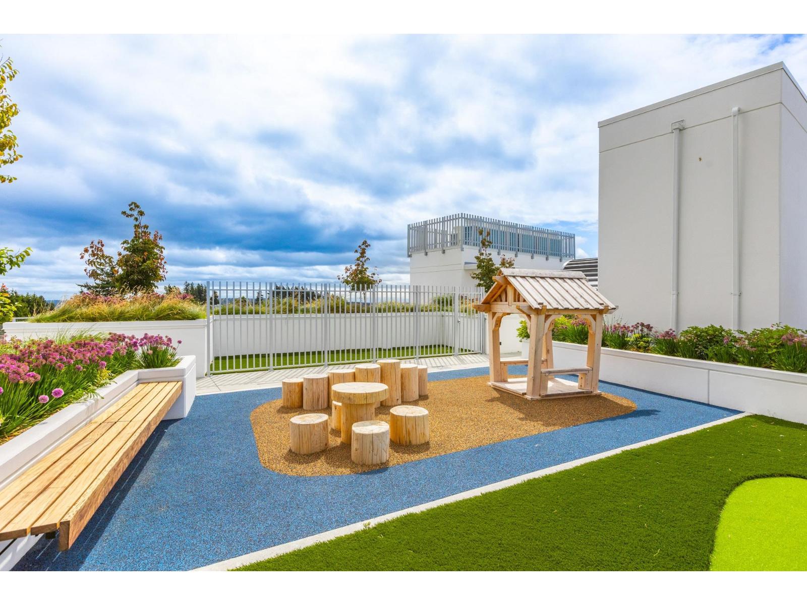 Listing Picture 35 of 40 : 314 1342 JOHNSTON ROAD, White Rock - 魯藝地產 Yvonne Lu Group - MLS Medallion Club Member