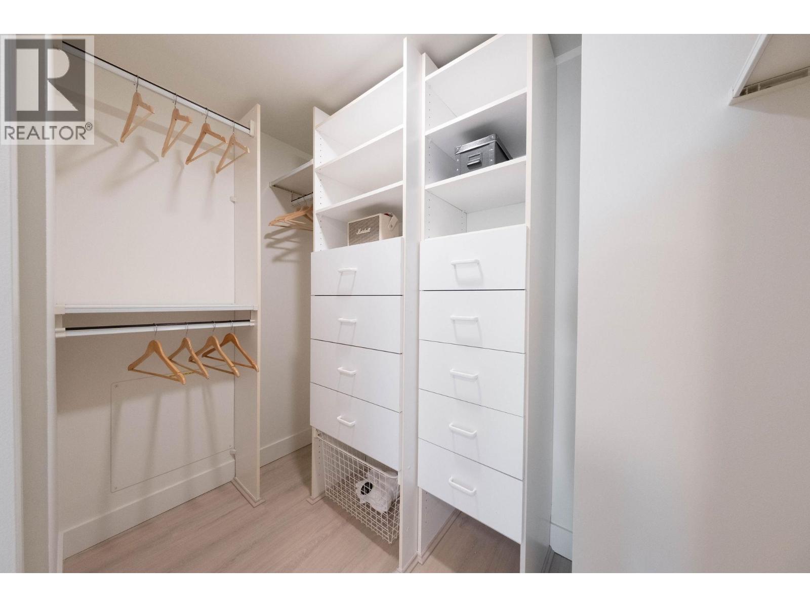 Listing Picture 25 of 32 : 2106 1199 MARINASIDE CRESCENT, Vancouver / 溫哥華 - 魯藝地產 Yvonne Lu Group - MLS Medallion Club Member