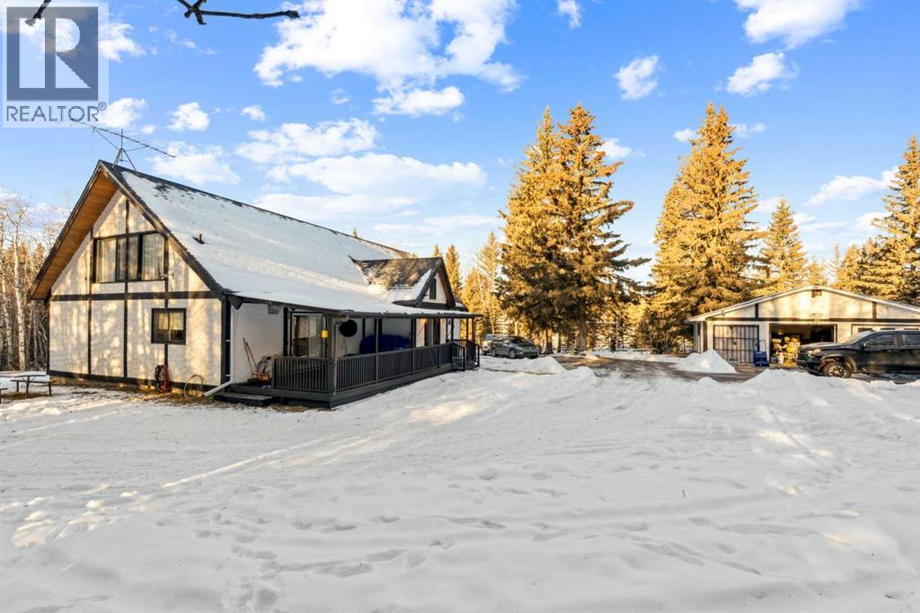 50109 Township Road 283, Rural Rocky View County, Alberta  T4C 1A1 - Photo 2 - A2275820