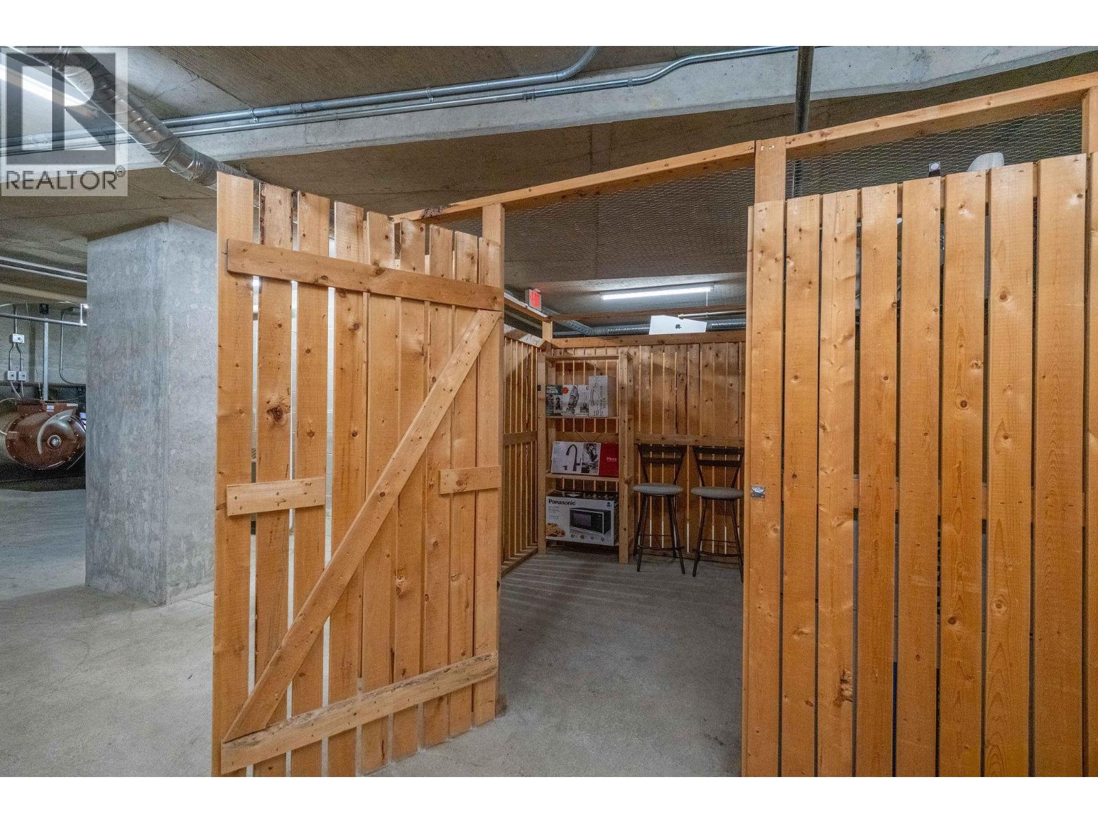 Listing Picture 28 of 32 : 2106 1199 MARINASIDE CRESCENT, Vancouver / 溫哥華 - 魯藝地產 Yvonne Lu Group - MLS Medallion Club Member